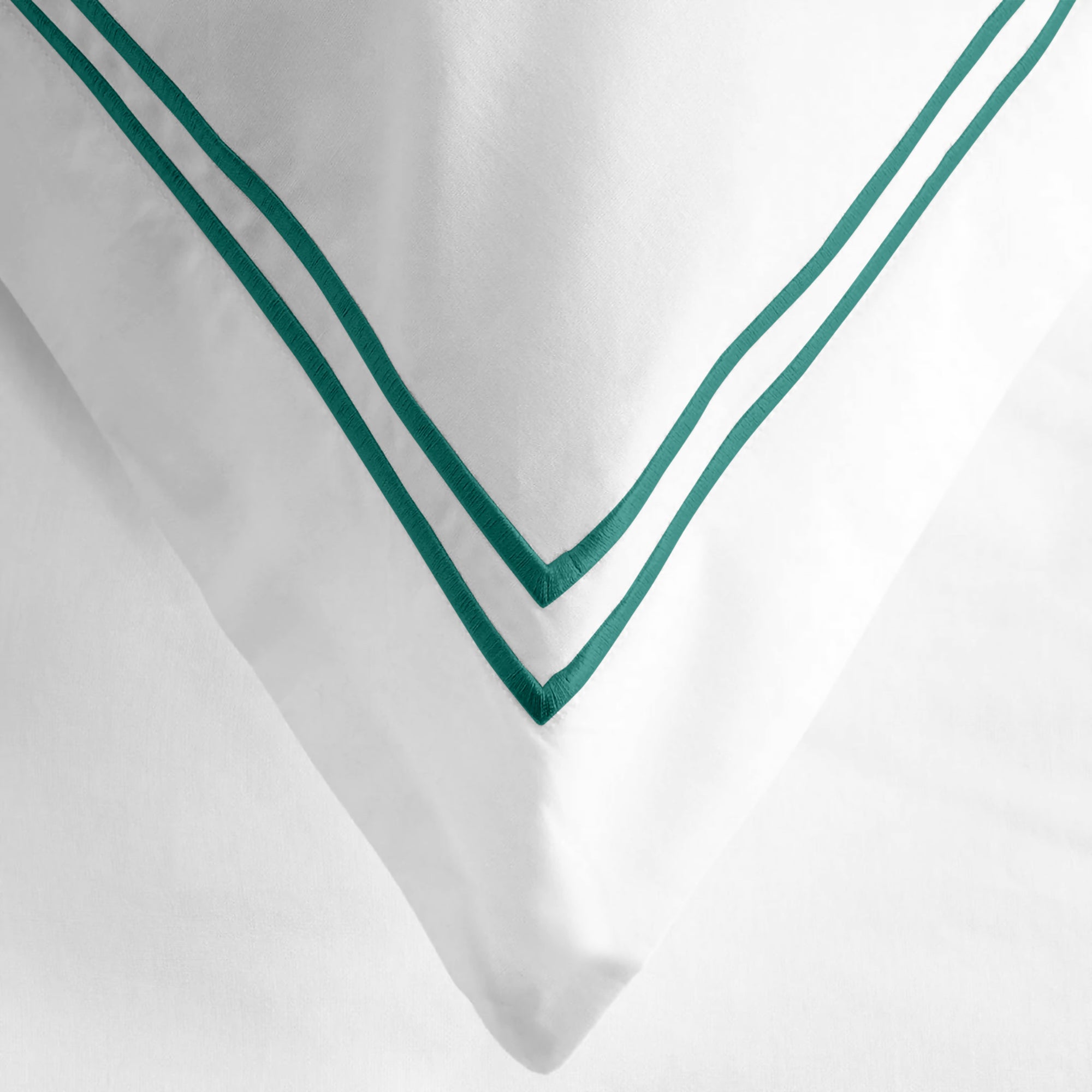 Comforter / Color-Dark Green
