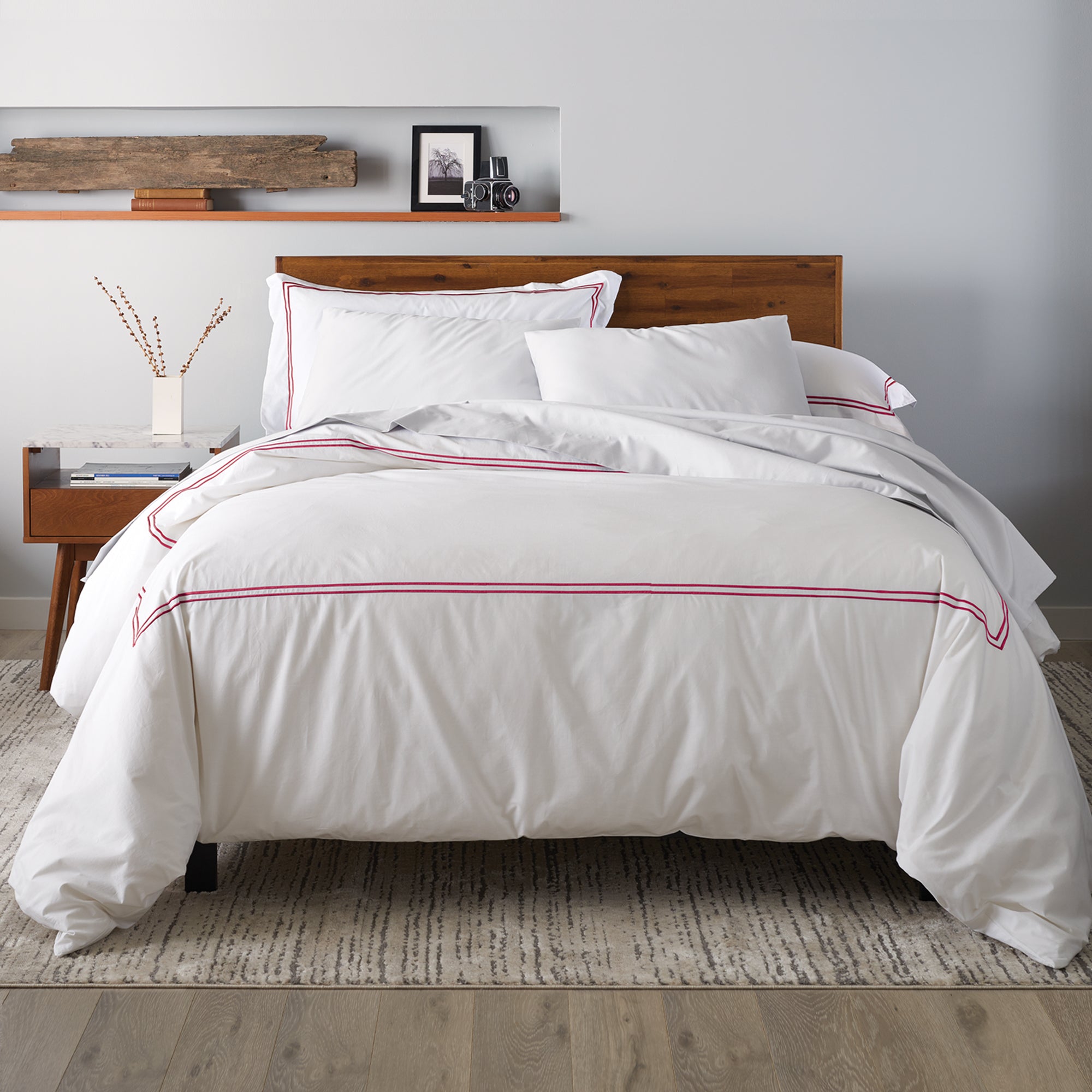 Comforter / Color-Garnet Red