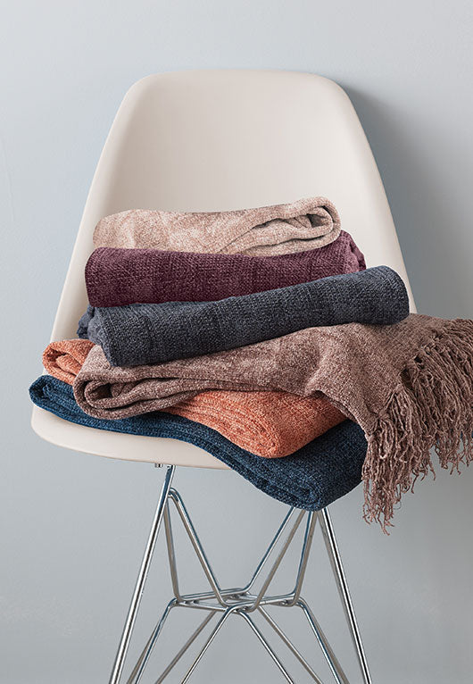 BLANKETS & THROWS image