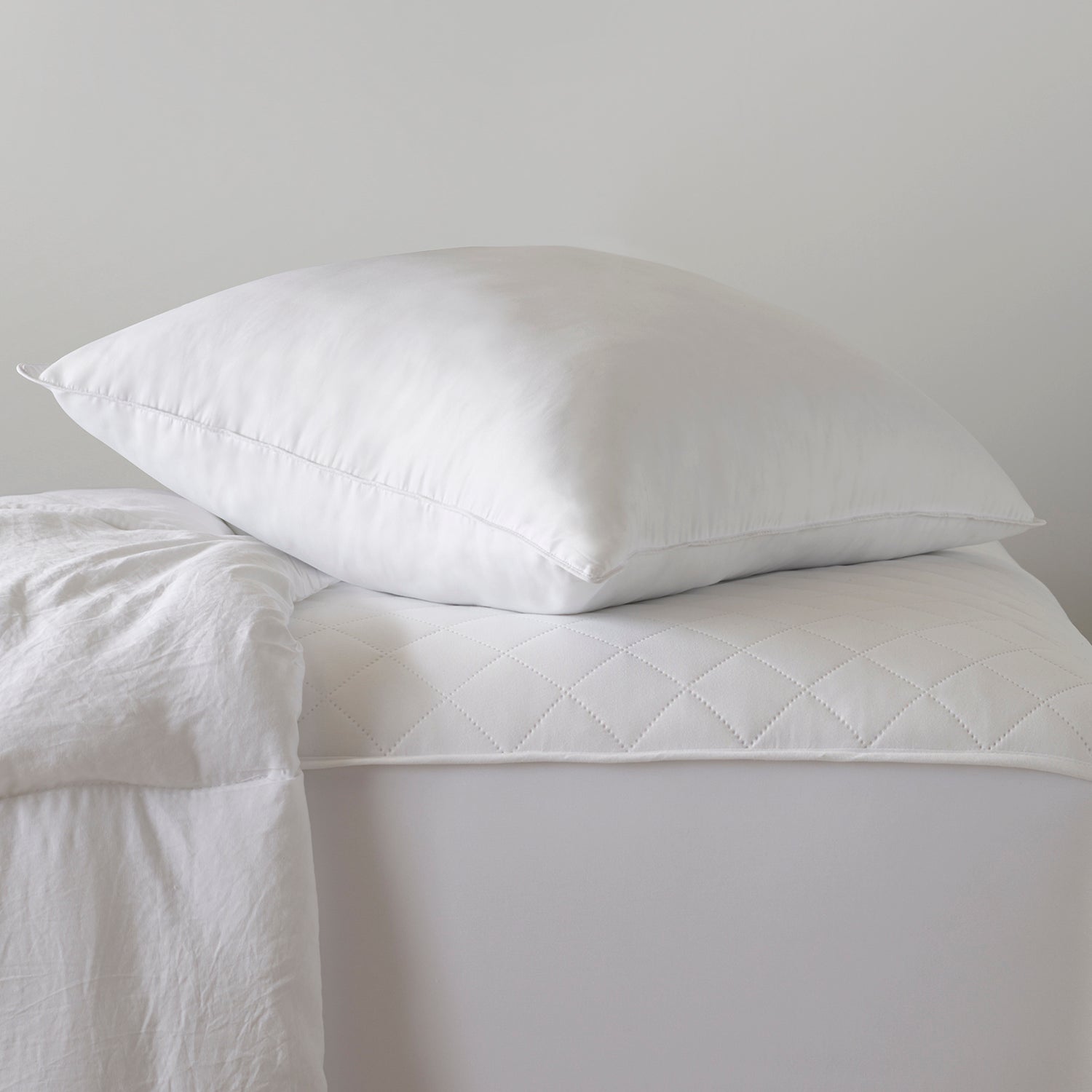 Soft Plush Gel Fiber Filled Allergy Resistant Stomach Sleeper Pillow