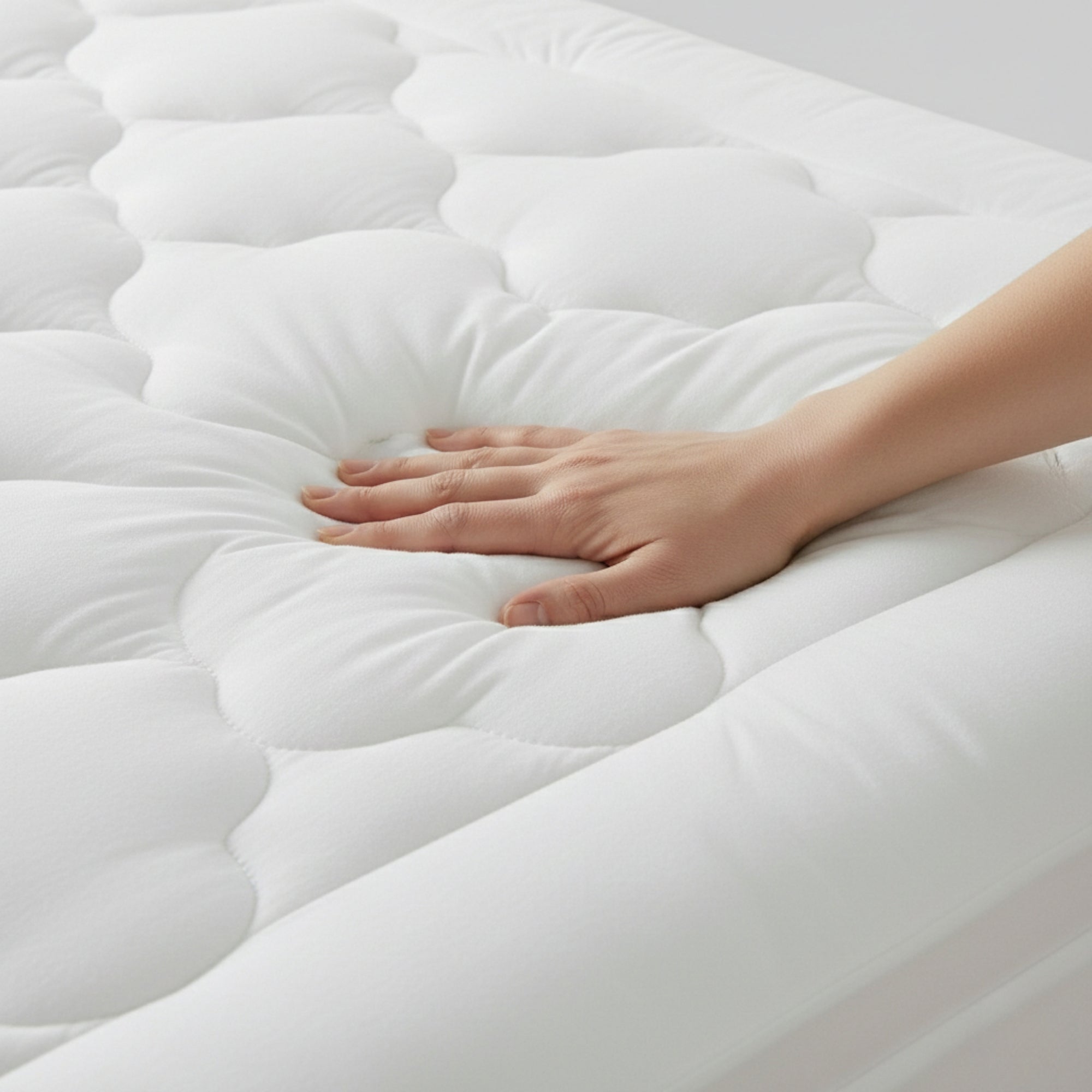 Adaptive Comfort Plush Mattress Topper with 100% Cotton Shell for Breathable Comfort